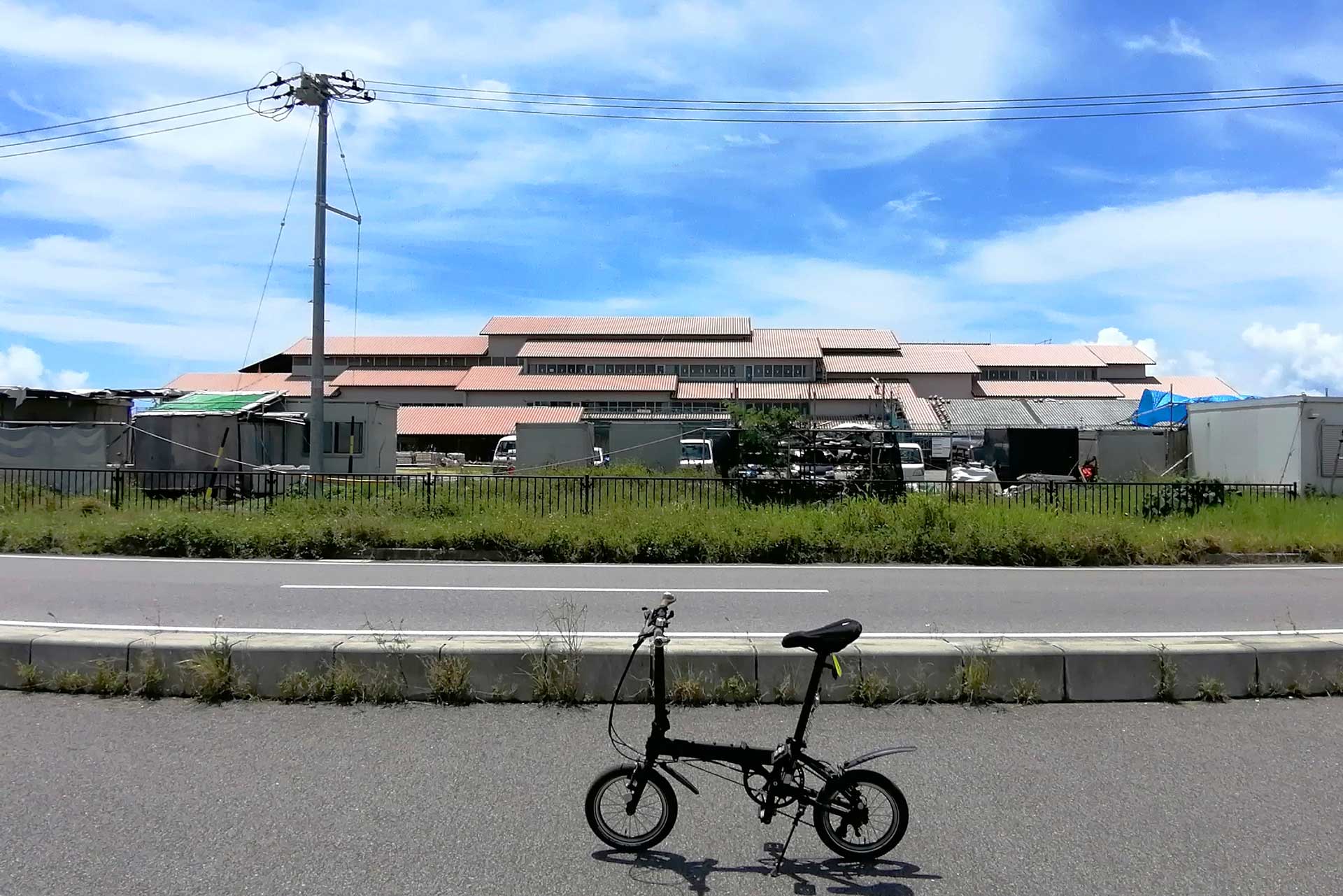 隈研吾氏設計 石垣島市役所新庁舎 只今建築中 同じコンセプト 赤瓦の大屋根建築 の石垣市立図書館 和 やまと 設計事務所と比較してみた Free Fowls新石垣島ブログ 隈研吾氏設計 石垣島市役所新庁舎 只今建築中 同じコンセプト 赤瓦の大屋根建築 の石垣市立図書館 和 やまと 設計事務所と比較してみた Free Fowls新石垣島ブログ