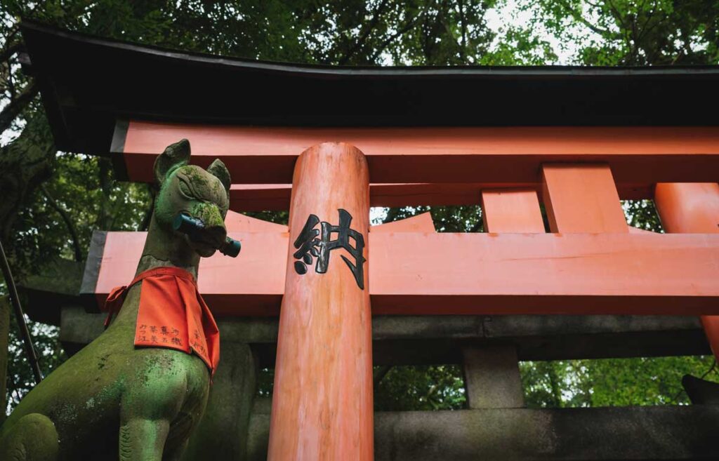 神社のお稲荷さん