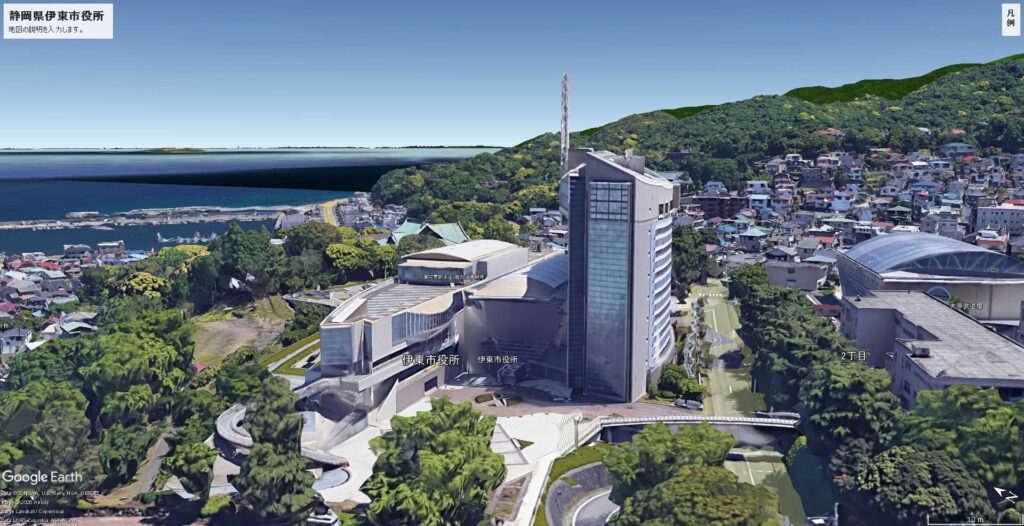 伊東市役所庁舎全景