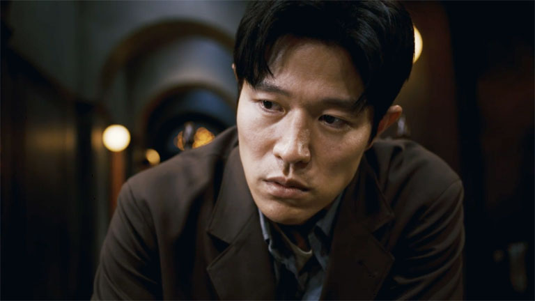 儀堂の顔に整形した早瀬陸