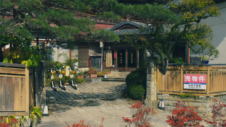 一ノ瀬洋輔が暮らす廃業した旅館「元湯 ゆらぎや」